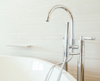 13 лучших брендов смесителей для ванны с душем